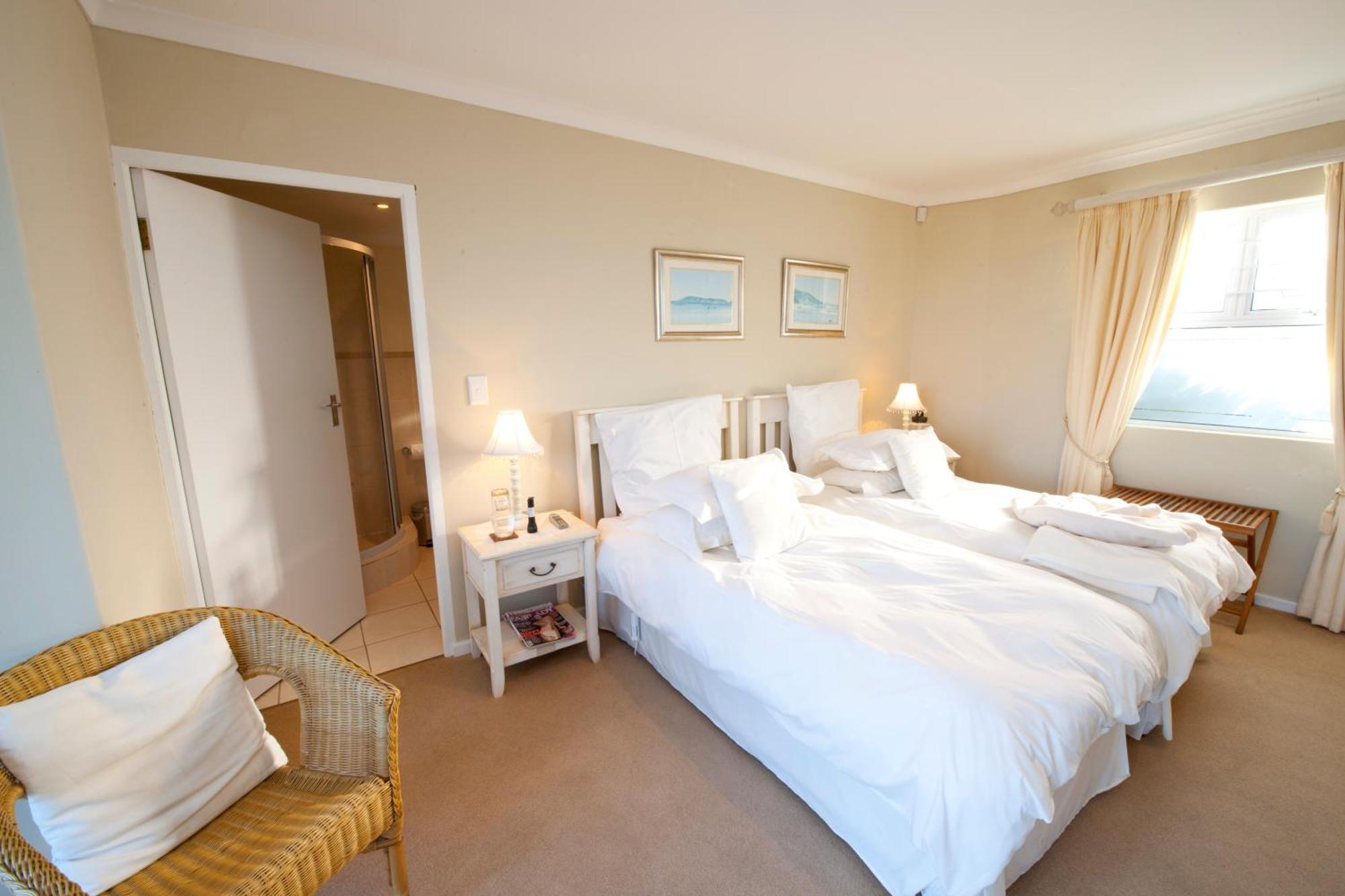 Dolphins' Playground Beachfront B&B Plettenberg Bay Exterior foto