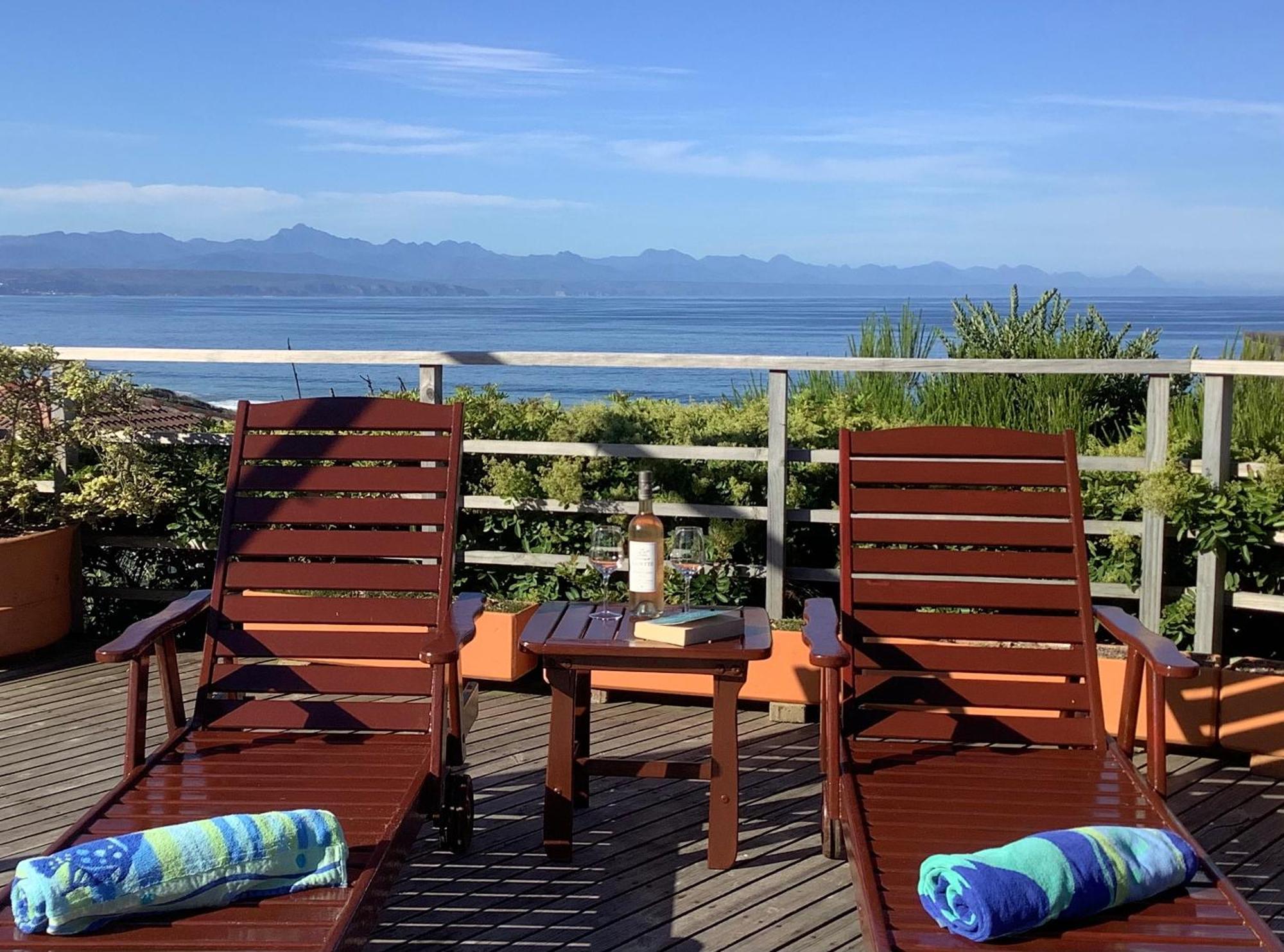 Dolphins' Playground Beachfront B&B Plettenberg Bay Exterior foto
