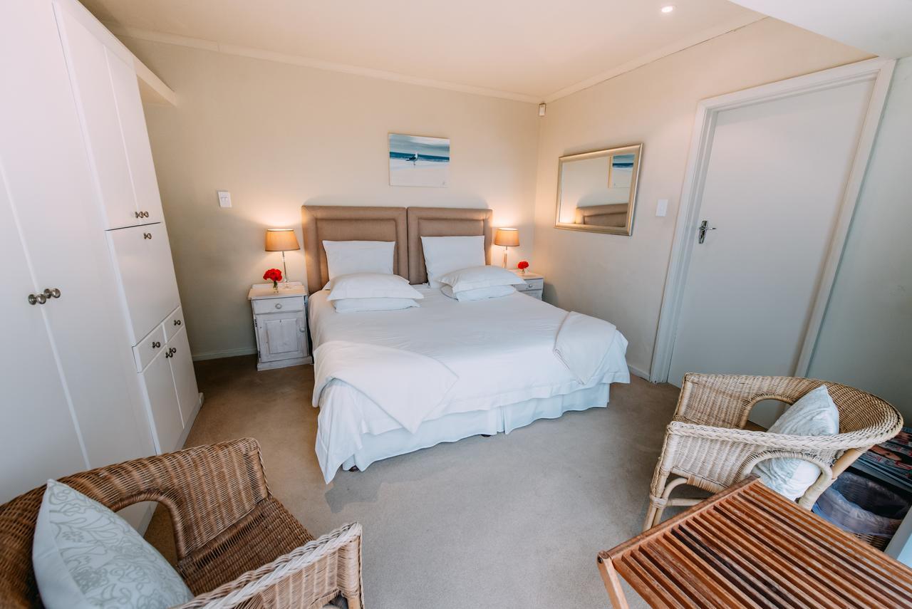 Dolphins' Playground Beachfront B&B Plettenberg Bay Exterior foto